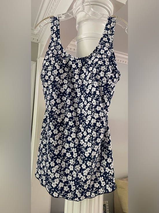 Shore Shapes Tops - Shore Shapes women’s size 14 one piece swimsuit floral print in Navy and white